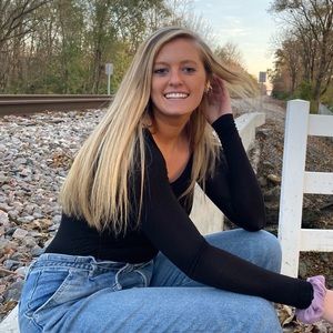 Meet your Posher, Alyssa